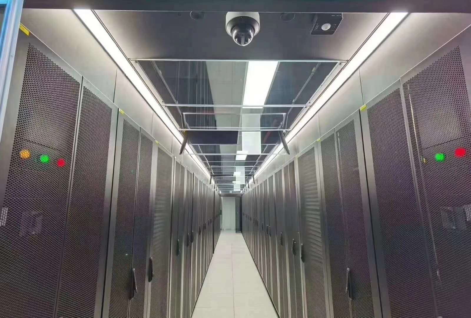 冷通道5.jpg 冷通道5.jpg